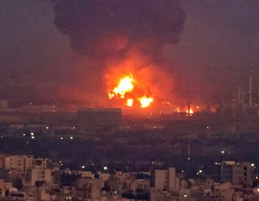 عاجل.. استهداف منشأة لتخصيب اليورانيوم في إيران.. مراقبة من وكالة الطاقة الذرية عاجل.. استهداف منشأة لتخصيب اليورانيوم في إيران.. مراقبة من وكالة الطاقة الذرية