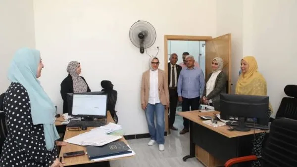 نائب محافظ الوادي الجديد ترصد تقدم العمل في مشروع رقمنة صندوق استصلاح الأراضي نائب محافظ الوادي الجديد ترصد تقدم العمل في مشروع رقمنة صندوق استصلاح الأراضي