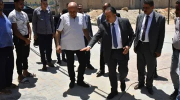 بالتزامن مع اقتراب افتتاحه، محافظ أسيوط يزور السوق الحضري الجديد في نادي الشبان المسلمين.