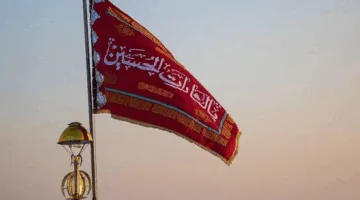 صور | إيران ترفع “أعلام الانتقام” على المساجد بعد الهجوم الإسرائيلي
