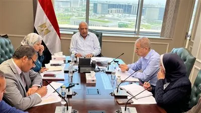 الحرب بين إسرائيل وإيران | اجتماع طارئ لوزير الكهرباء مع مديري الشركات لتأمين الشبكة الموحدة وزيادة درجات الاستعداد. الحرب بين إسرائيل وإيران | اجتماع طارئ لوزير الكهرباء مع مديري الشركات لتأمين الشبكة الموحدة وزيادة درجات الاستعداد.