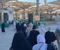 بعثة حج الجمعيات الأهلية تنظم جولات إلى الروضة الشريفة (صور)
