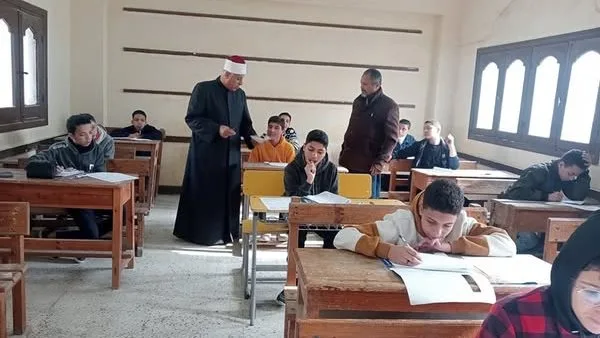 إجراءات مشددة في لجان الثانوية الأزهرية قبل شروع امتحان الفيزياء غدًا