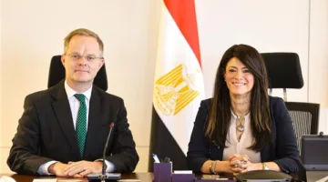 وزيرة التخطيط تناقش مع السفير البريطاني تعزيز الشراكة في مجال التحول البيئي ودعم القطاع الخاص