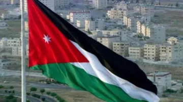 وزير الخارجية الكويتي يعبّر عن دعم بلاده لإيران