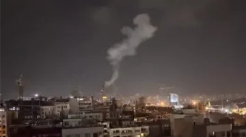 نيويورك تايمز: الهجمات الإسرائيلية تُظهر هشاشة نفوذ إيران في وقت حساس
