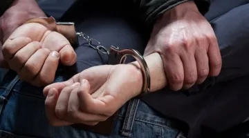 إيقاف سائق شاحنة قام بأداء حركات استعراضية خطيرة خلال موكب زفاف في الشرقية.