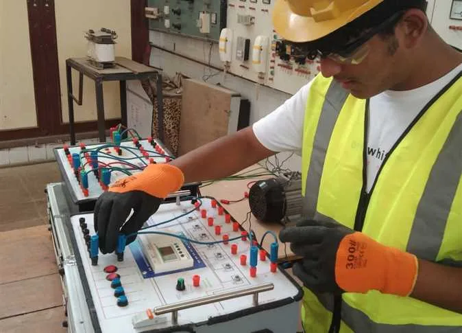 مدارس الطاقة الشمسية: متطلبات التقديم والمستندات اللازمة (تفاصيل) مدارس الطاقة الشمسية: متطلبات التقديم والمستندات اللازمة (تفاصيل)