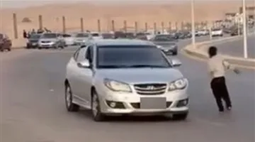 الداخلية توضح تفاصيل فيديو لطفل يلعب وسط الطريق في المقطم.