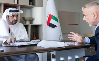 حمدان بن مبارك يجتمع مع المدرب كوزمين للمنتخب