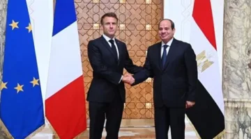 الرئيس السيسي يتواصل هاتفياً مع نظيره الفرنسي إيمانويل ماكرون