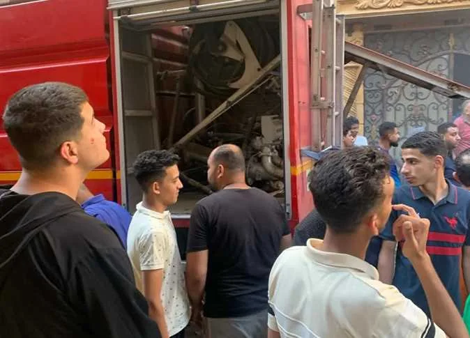 إخماد حريق داخل فرن في الغربيّة