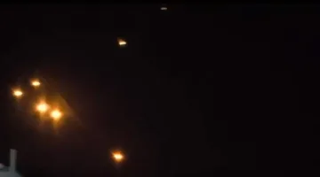 إطلاق الصواريخ الإيرانية نحو إسرائيل من الأجواء اللبنانية (فيديو)