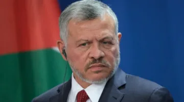 الملك الأردني ينبه من مخاطر التصعيد على أمن المنطقة ويشدد على أن الهجوم الإسرائيلي على إيران سيؤدي إلى تداعيات سلبية.