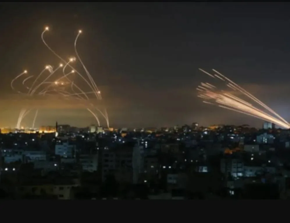 الطوارئ الإسرائيلية: 21 جريحًا جراء الهجمات الصاروخية الإيرانية