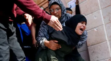 يوم مأساوي في غزة.. مقتل 34 فلسطينيًا، بينهم أطفال ونساء، جراء مجازر جديدة في مناطق مختلفة، والمجاعة تبلغ مستويات خطيرة.