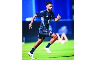 حسين الشحات.. نجم عربي يتحدى هيمنة بنزيما