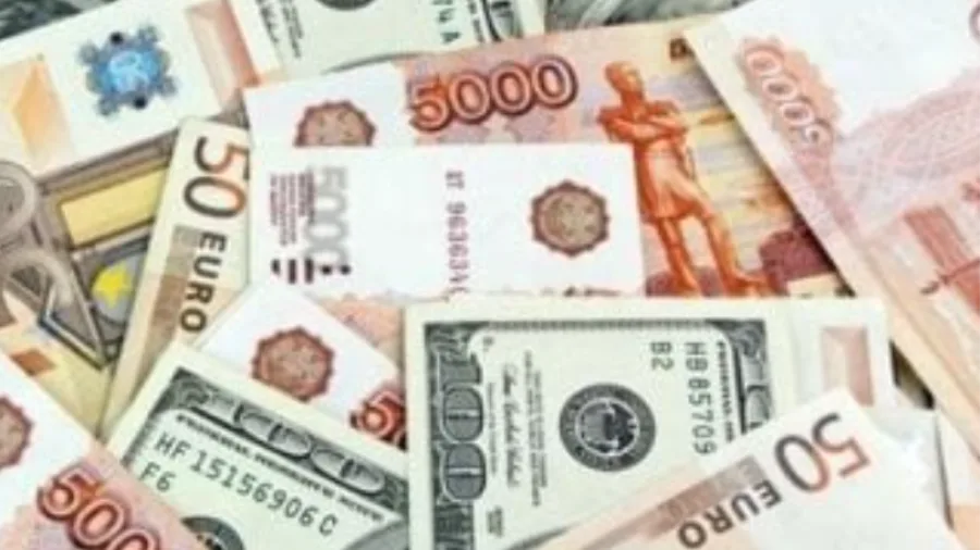 أسعار صرف العملات الأجنبية مقابل الجنيه المصري اليوم السبت 14 يونيو 2025
