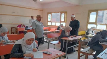 رئيس منطقة القليوبية الأزهرية يقوم بجولة تفقدية على لجان امتحانات الشهادة الثانوية في قليوب