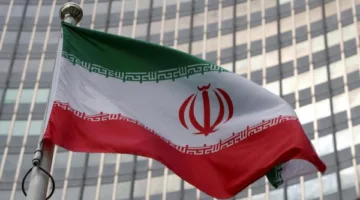 طهران تخطر فرنسا وبريطانيا والولايات المتحدة بأنها ستقوم بشن هجمات شاملة على إسرائيل.