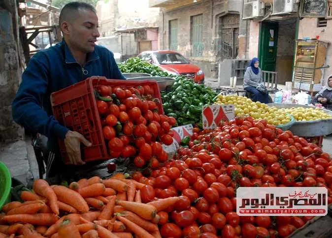 أسعار الخضار والفواكه اليوم السبت في سوق العبور