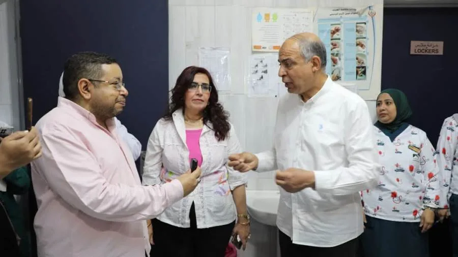 محافظ المنيا يعلن استمرار جهود حملة التبرع بالدم محافظ المنيا يعلن استمرار جهود حملة التبرع بالدم