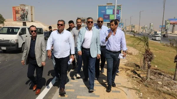 محافظ الجيزة يزور مشروعات تحسين الطرق المؤدية إلى المتحف المصري الكبير محافظ الجيزة يزور مشروعات تحسين الطرق المؤدية إلى المتحف المصري الكبير