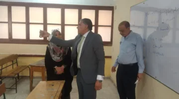 الثانوية العامة 2025: وكيل وزارة التعليم في الجيزة يراقب التحضيرات للاختبارات