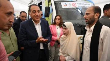 مدبولي يوجه بعلاج “طفلة البحيرة” بعد فقدان بصرها على الفور.. شاهد التفاصيل