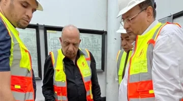 وزير الكهرباء يقوم بزيارة لمتابعة محطة توليد الطاقة في السد العالي