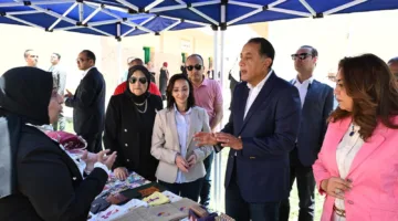 رئيس الوزراء يقوم بزيارة مركز التنمية للأسرة والطفل في زاوية صقر بالبحيرة.. صور