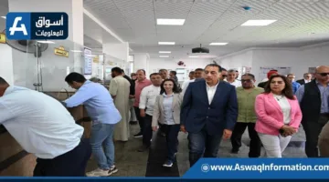 رئيس الوزراء يزور المركز التكنولوجي الشامل لدعم المواطنين في قرية زاوية صقر | صور