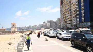 وزير الإسكان ومحافظ الإسكندرية يزوران مشروع توسيع وتطوير الكورنيش