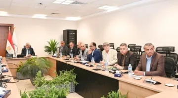 وزير الري يراقب وضع الري في المحافظات خلال ذروة الطلب المائي وحالة إيراد نهر النيل