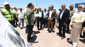 وزير الإسكان ومحافظ الإسكندرية يزوران مشروع تطوير وتوسعة الكورنيش وترميم واجهات عدد من المباني