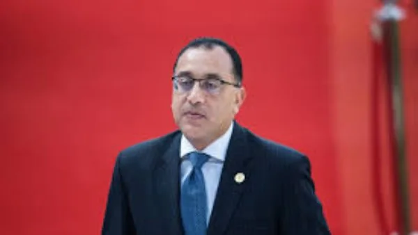 رئيس الوزراء يدعو المواطنين لتقليل استهلاك الكهرباء رئيس الوزراء يدعو المواطنين لتقليل استهلاك الكهرباء