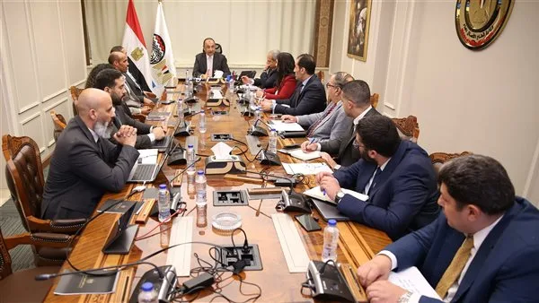 وزير قطاع الأعمال العام يناقش مع “SAP مصر” آخر التطورات في تطبيق نظام “ERP” داخل الشركات التابعة