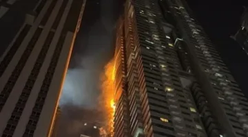 إجلاء برج مكون من 67 طابقًا جراء حريق ضخم في دبي