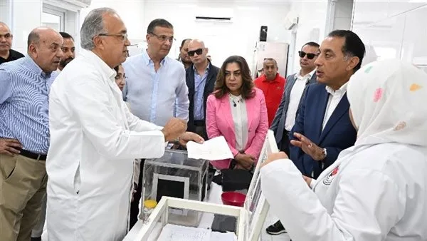 رئيس الوزراء يقوم بزيارة شركة مافي الزراعية المغربية رئيس الوزراء يقوم بزيارة شركة مافي الزراعية المغربية