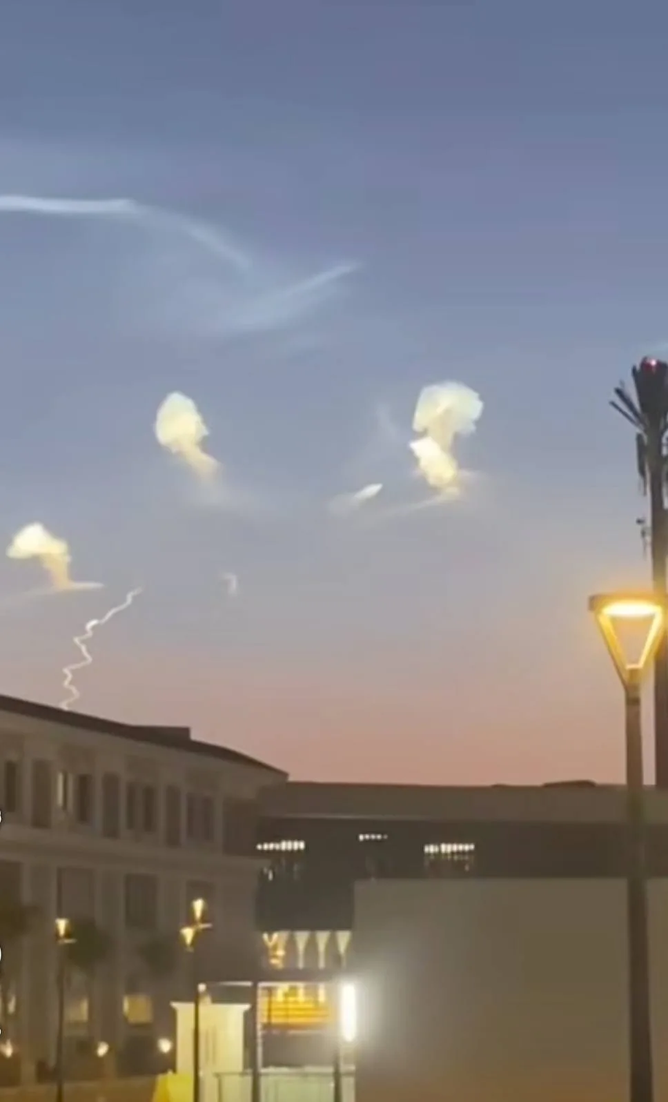 الصراع الإيراني الإسرائيلي: ما الذي وقع في سماء مصر صباح السبت؟ الصراع الإيراني الإسرائيلي: ما الذي وقع في سماء مصر صباح السبت؟