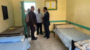 نائب محافظ قنا يزور أماكن إقامة مراقبي امتحانات الثانوية العامة.
