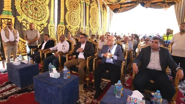 وزير الإسكان: نرصد مع محافظ كفر الشيخ تقدم مشروعات مياه الشرب وزير الإسكان: نرصد مع محافظ كفر الشيخ تقدم مشروعات مياه الشرب