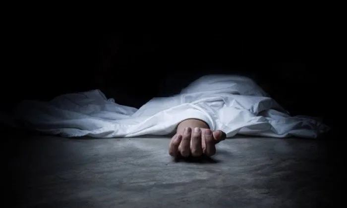 زوج يقتل زوجته طعناً بالسكين عقب نشوب خلافات بينهما في البحيرة زوج يقتل زوجته طعناً بالسكين عقب نشوب خلافات بينهما في البحيرة