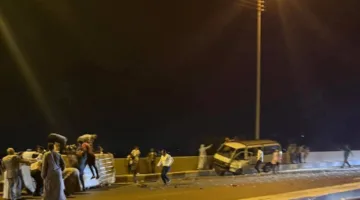بالأسماء: وقوع حادث تصادم بين سيارتين في البحيرة يسفر عن إصابة 10 أشخاص
