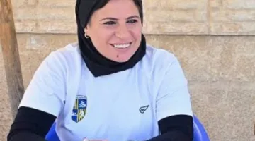 هبة رزق تدير اليوم الأول من اختبارات كرة القدم النسائية في نادي المقاولون العرب