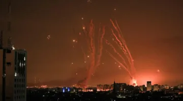 نتنياهو يلجأ إلى المخابئ.. إيران تقصف إسرائيل بمجموعة جديدة من الصواريخ