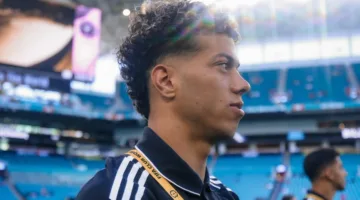 الأهلي يتفقد ملعبه استعدادًا لبدء مشاركته في كأس العالم للأندية