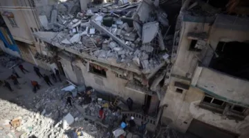 زيادة عدد الشهداء جراء القصف الإسرائيلي المستمر على قطاع غزة إلى 79 شخصًا.