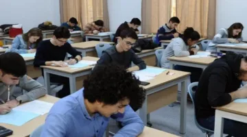 بداية أول امتحانات الثانوية العامة 2025 في مادة الدين للشعبة الأدبية والعلمية