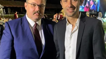 «أخي العزيز».. رسالة مفعمة بالمشاعر من محمد محمود عبد العزيز لشقيقه كريم بمناسبة عيد ميلاده
